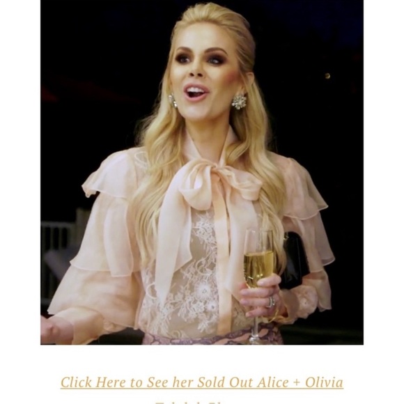 Alice + Olivia Pink Tallulah Blouse Size Medium NWOT rare - Picture 1 of 15
